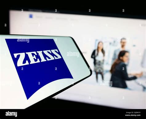 carl zeiss website.